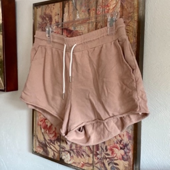 MATE THE LABEL FREE PEOPLE STRETC BLUSH ORGANIC COTTON TERRY LOUNGE SWEAT SHORTS - Picture 16 of 16